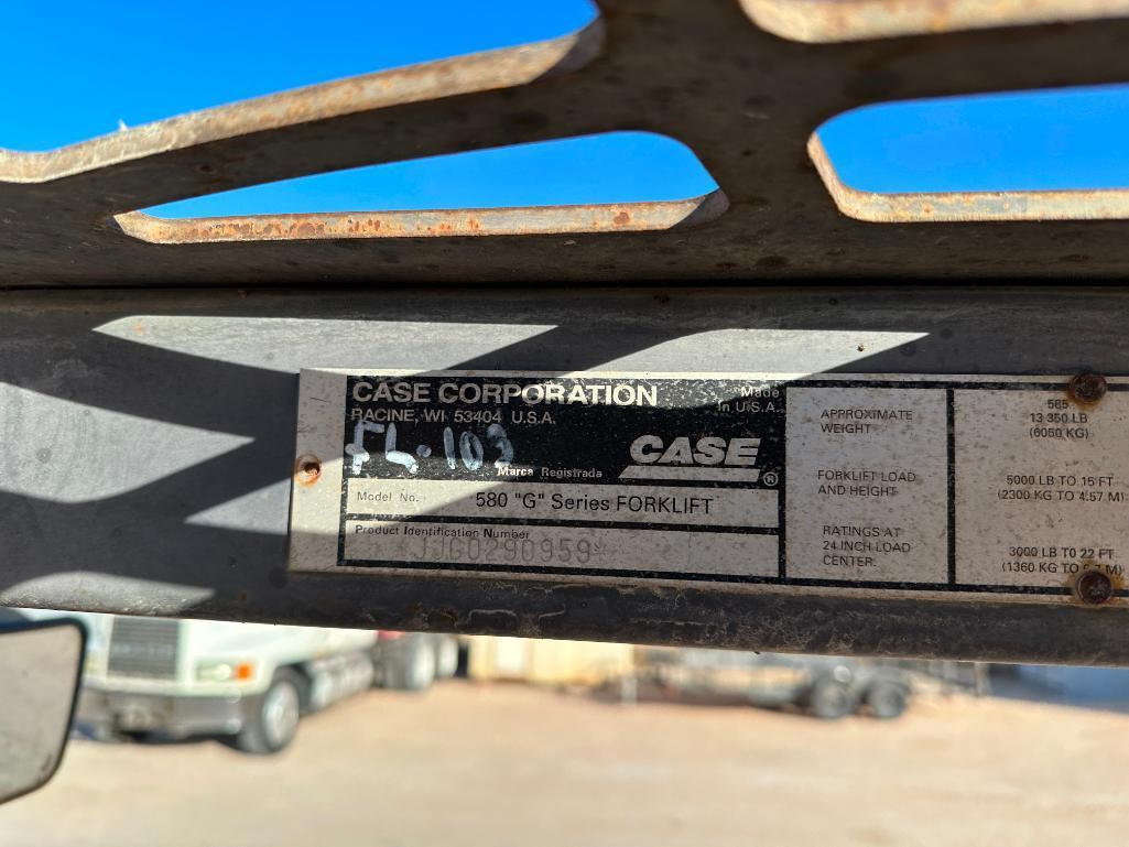Case 585G Rough Terrain Forklift