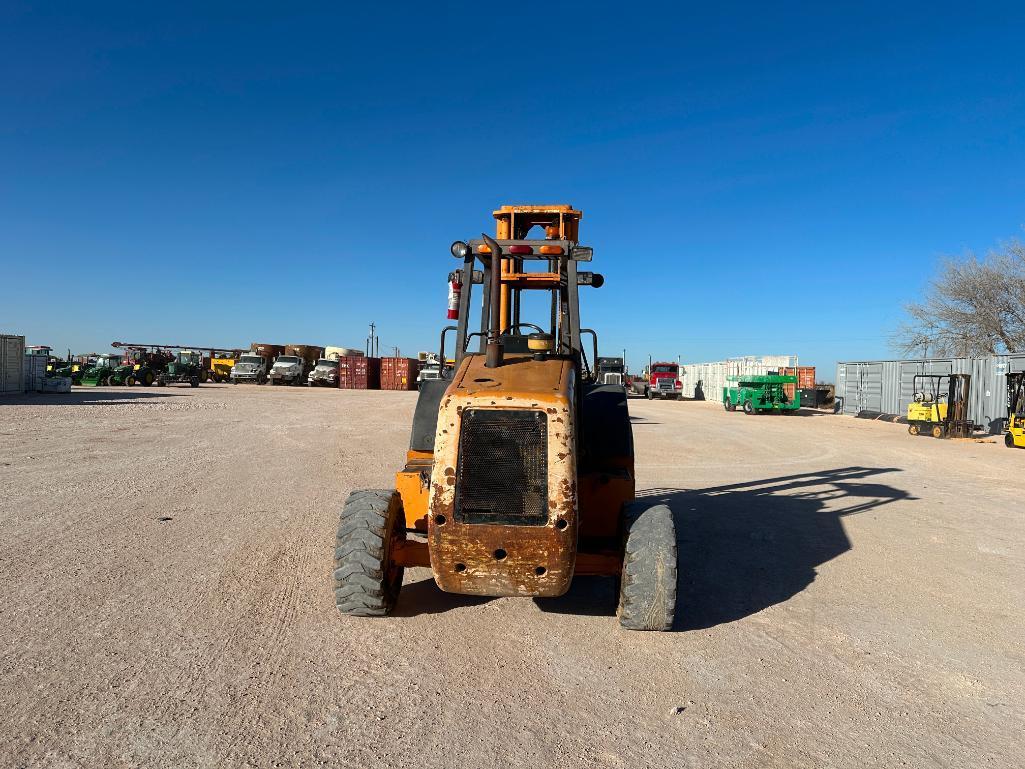 Case 585G Rough Terrain Forklift