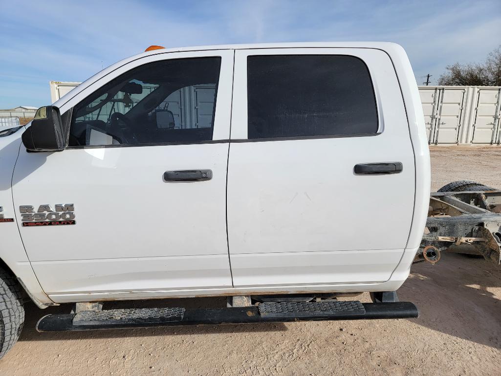 2015 Ram 3500 Cab & Chassis