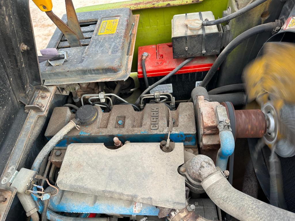 Clark DPS30I Forklift