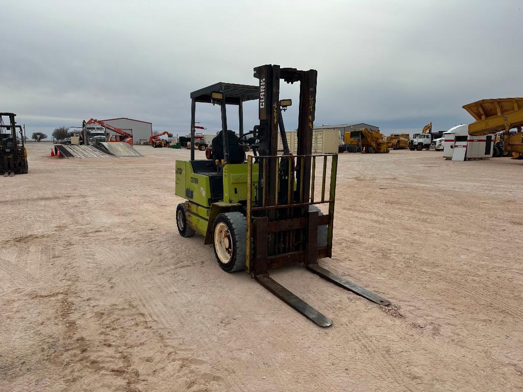Clark DPS30I Forklift
