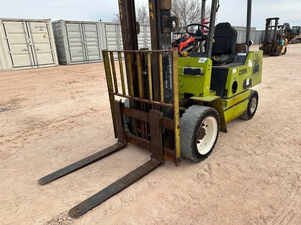 Clark DPS30I Forklift