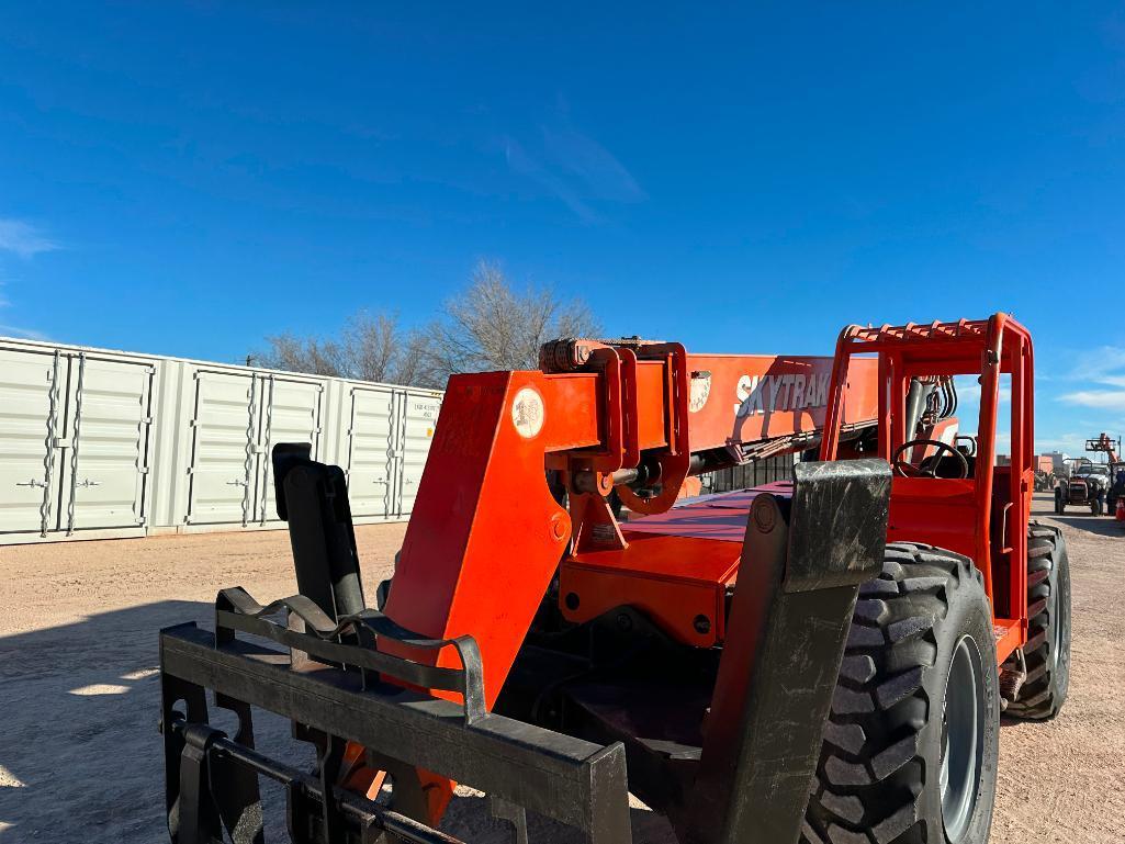 2006 Sky Trak 10042 Telescopic Forklift