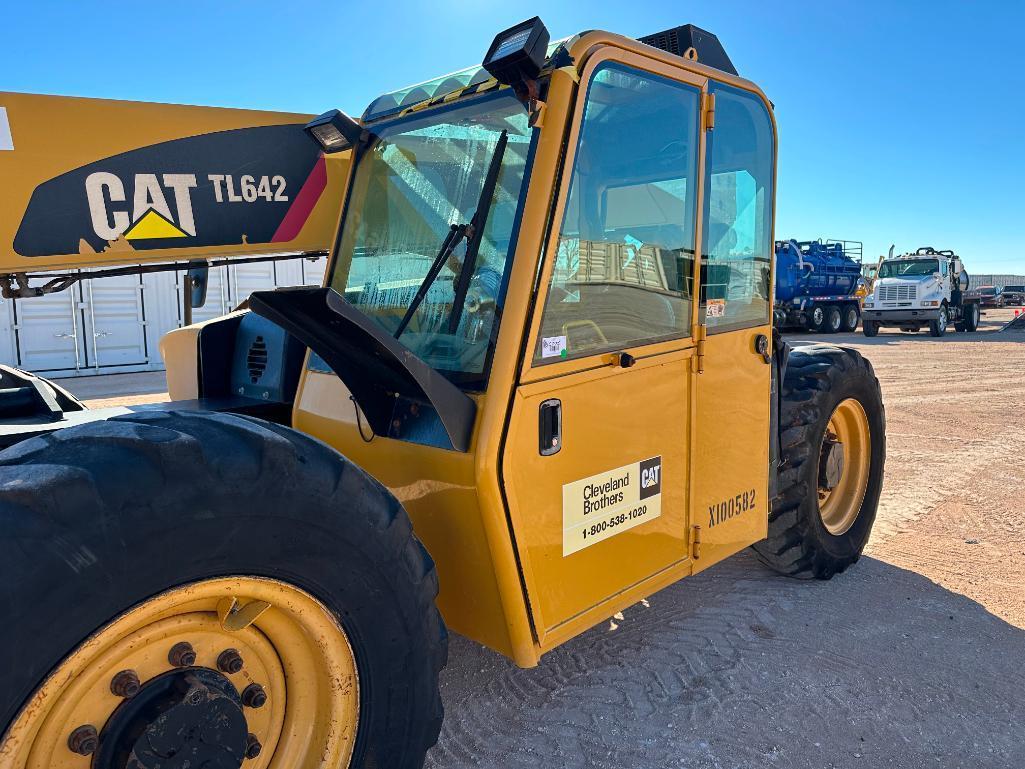 2011 Cat TL642 Telescopic Forklift