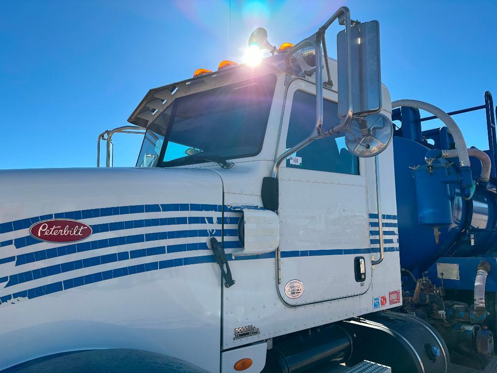 2014 Peterbilt 365 Hydrovac Truck