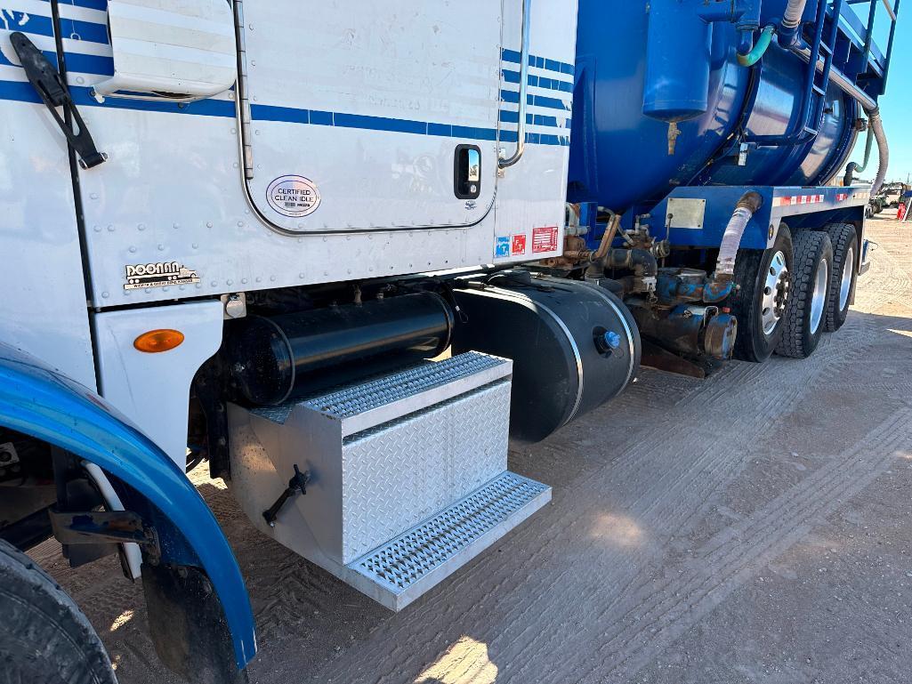 2014 Peterbilt 365 Hydrovac Truck