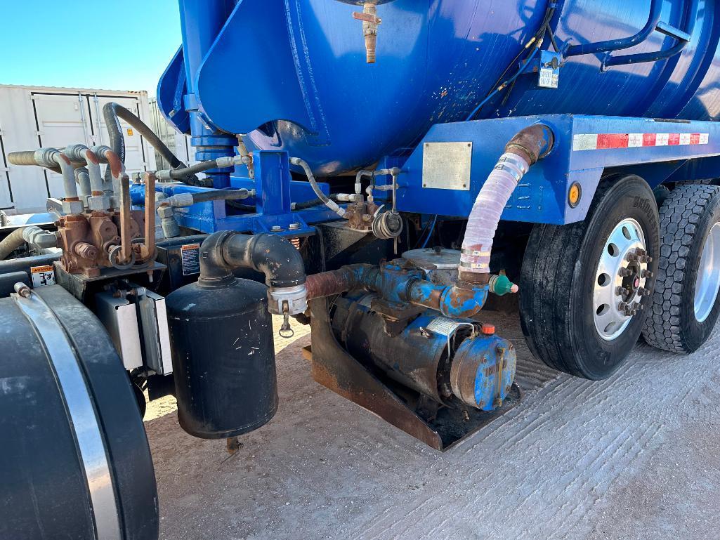 2014 Peterbilt 365 Hydrovac Truck