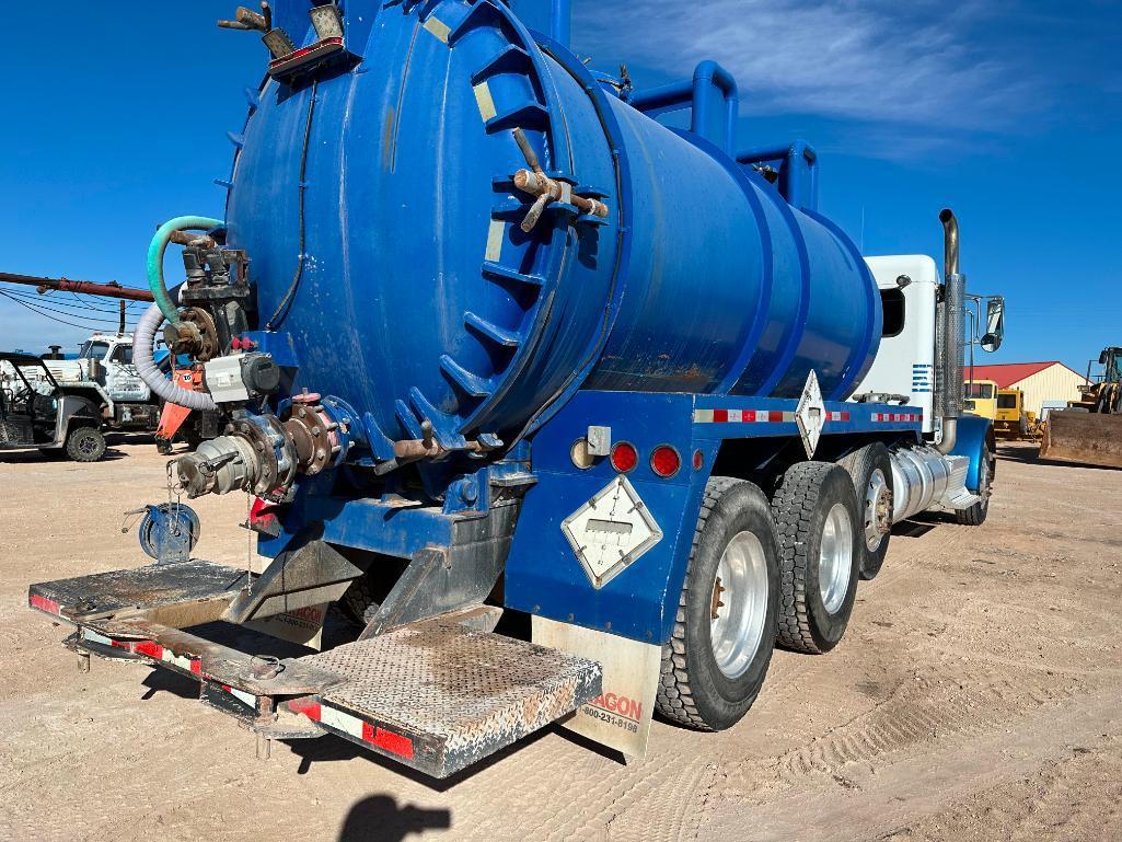 2014 Peterbilt 365 Hydrovac Truck