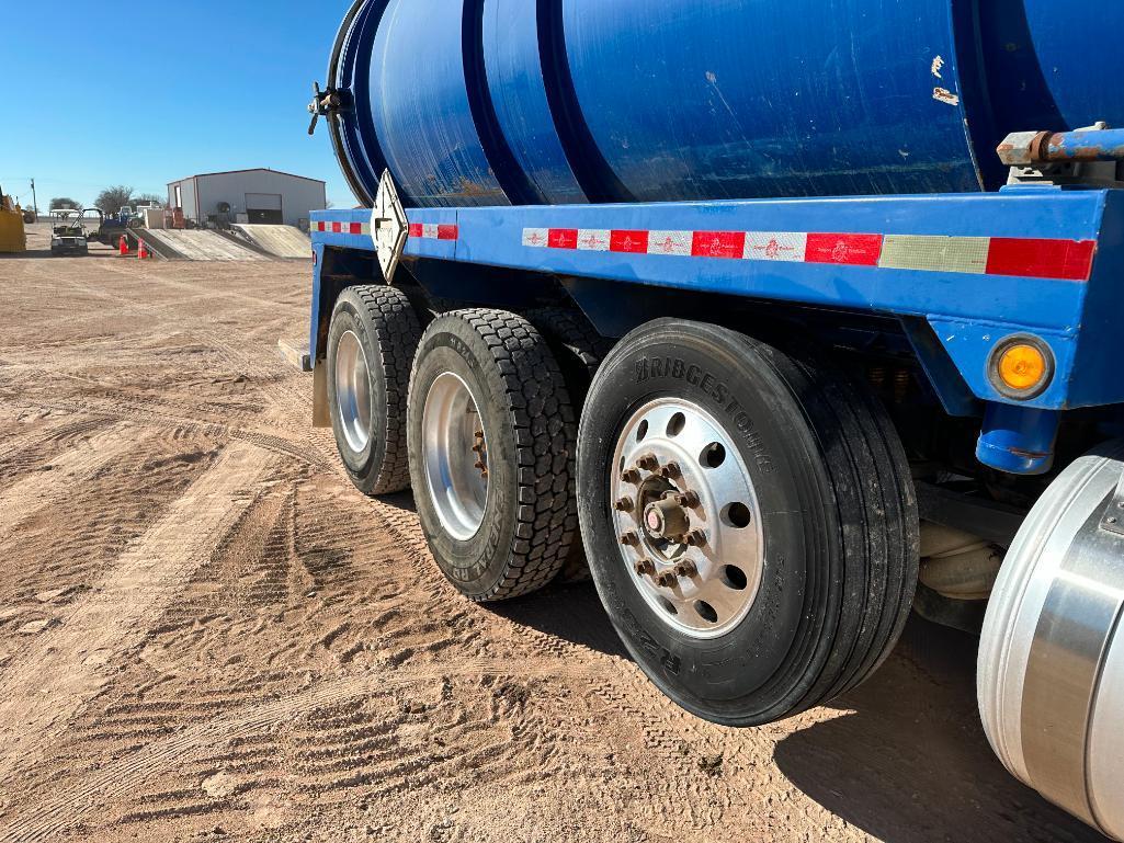 2014 Peterbilt 365 Hydrovac Truck