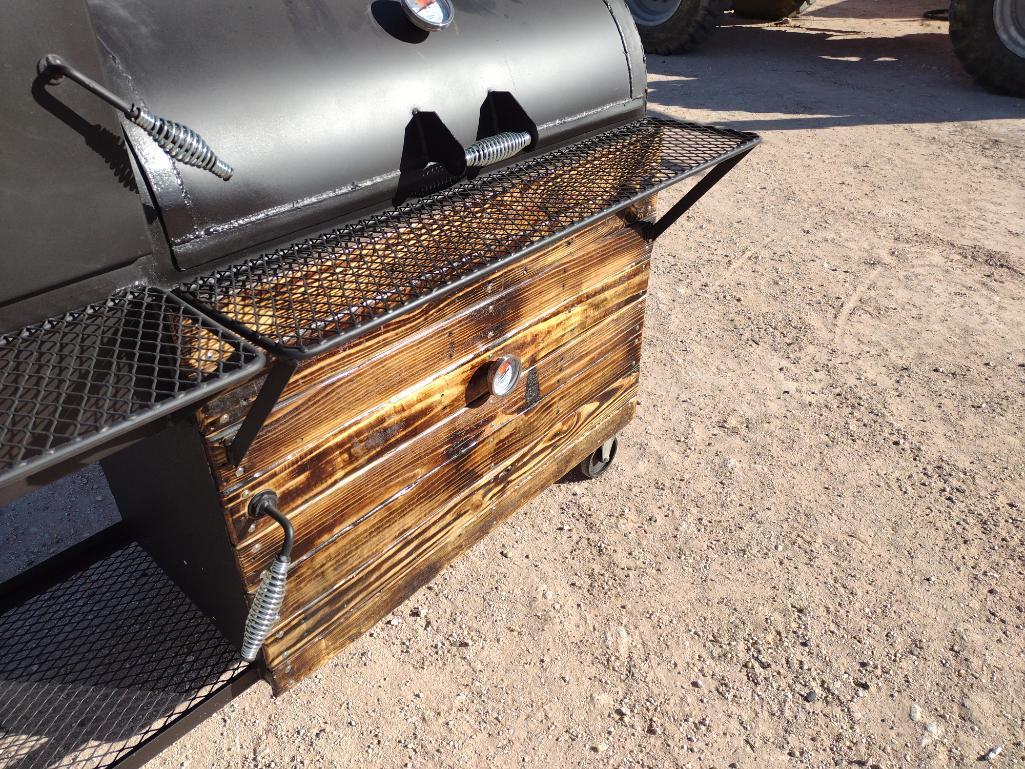 40" BBQ Pit w/ Vertical Smoker and Indirect Heating Box