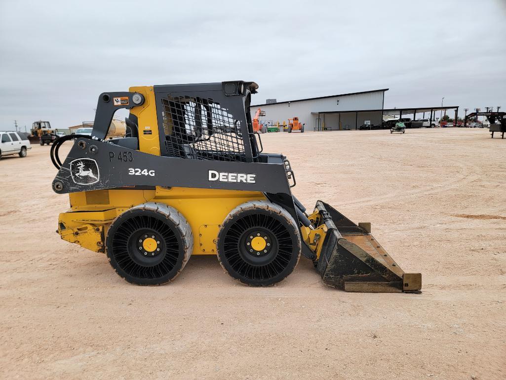 2021 John Deere 324G Skid Steer Loader