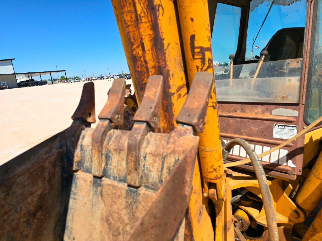 Case 580E Backhoe Loader