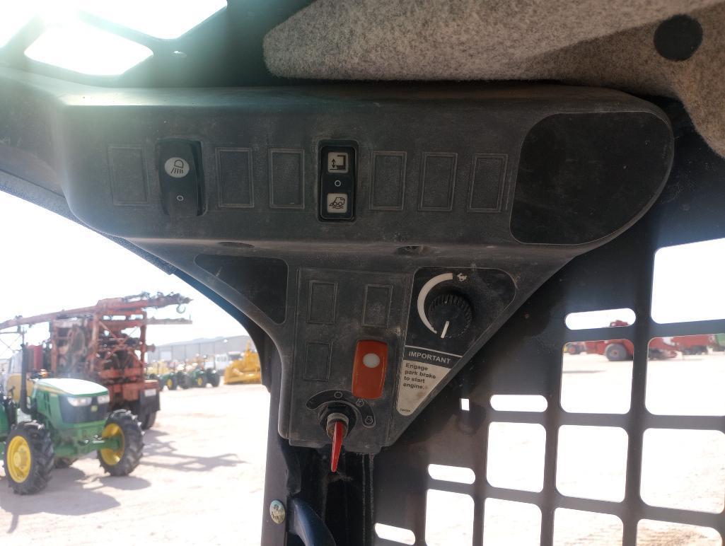 John Deere 318G Skid Steer Loader