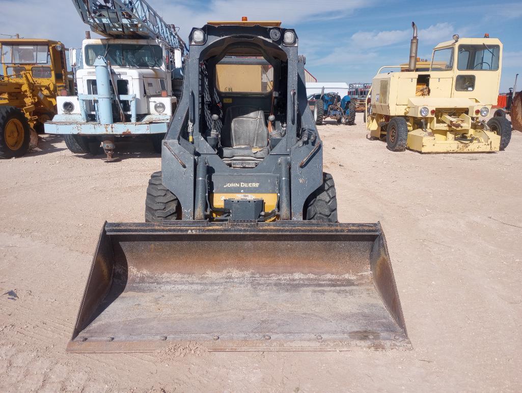 John Deere 318G Skid Steer Loader