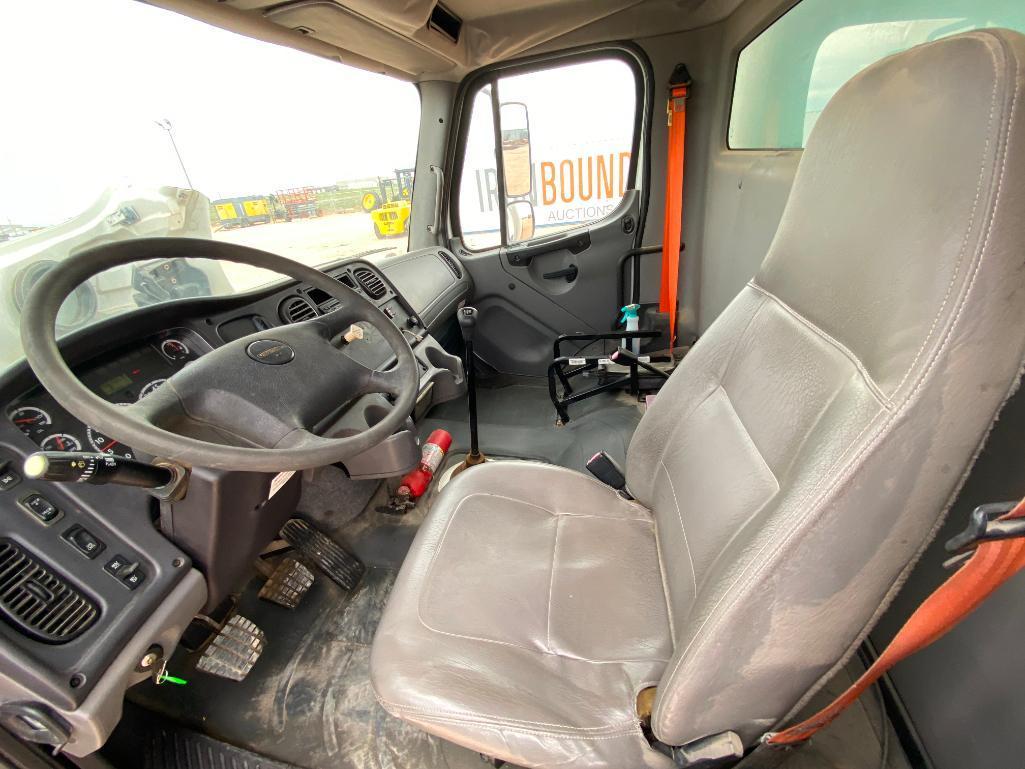 2007 Freightliner Business Class M2 Box Truck