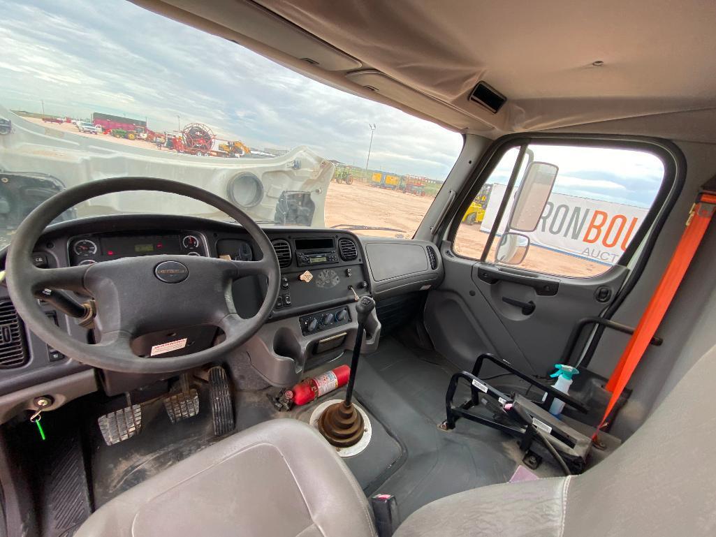 2007 Freightliner Business Class M2 Box Truck