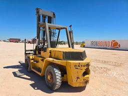 Caterpillar Forklift