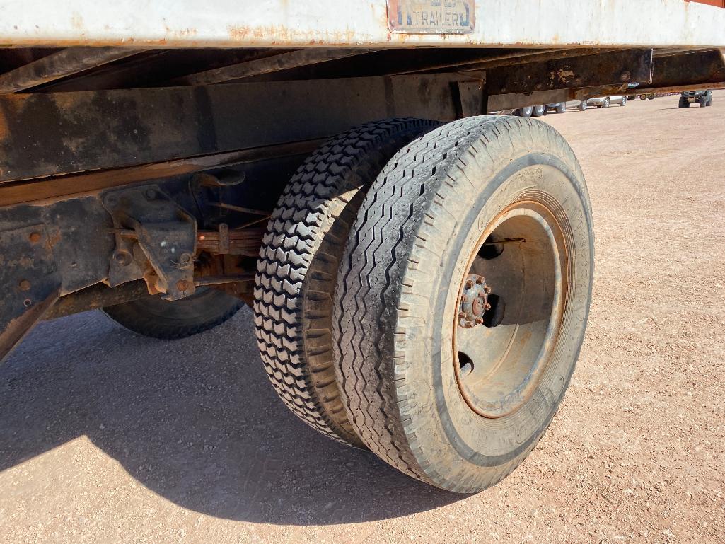 1975 Ford F-600 Farm Truck