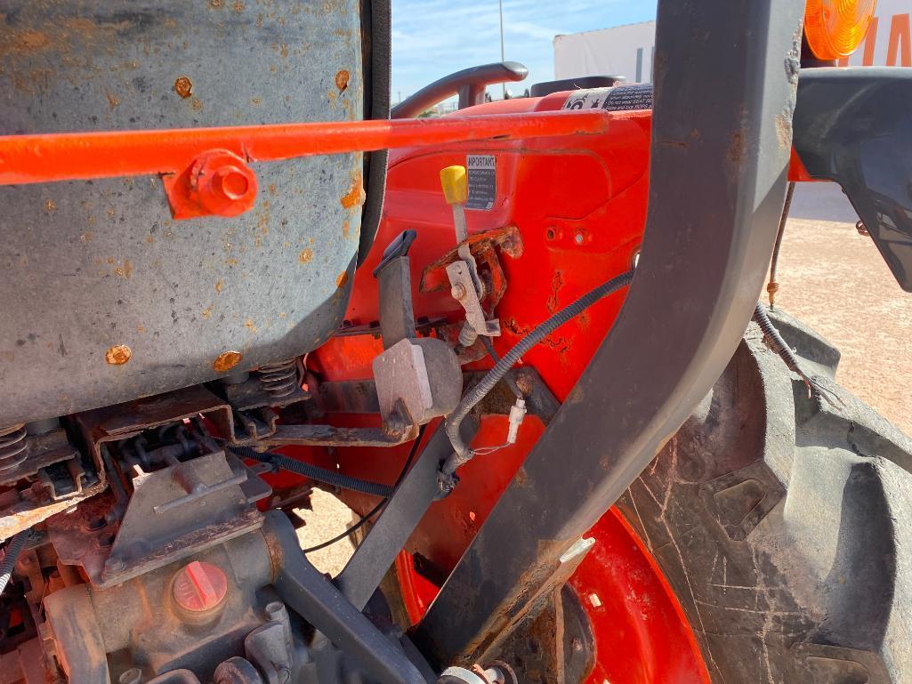 Kubota L2501 Tractor