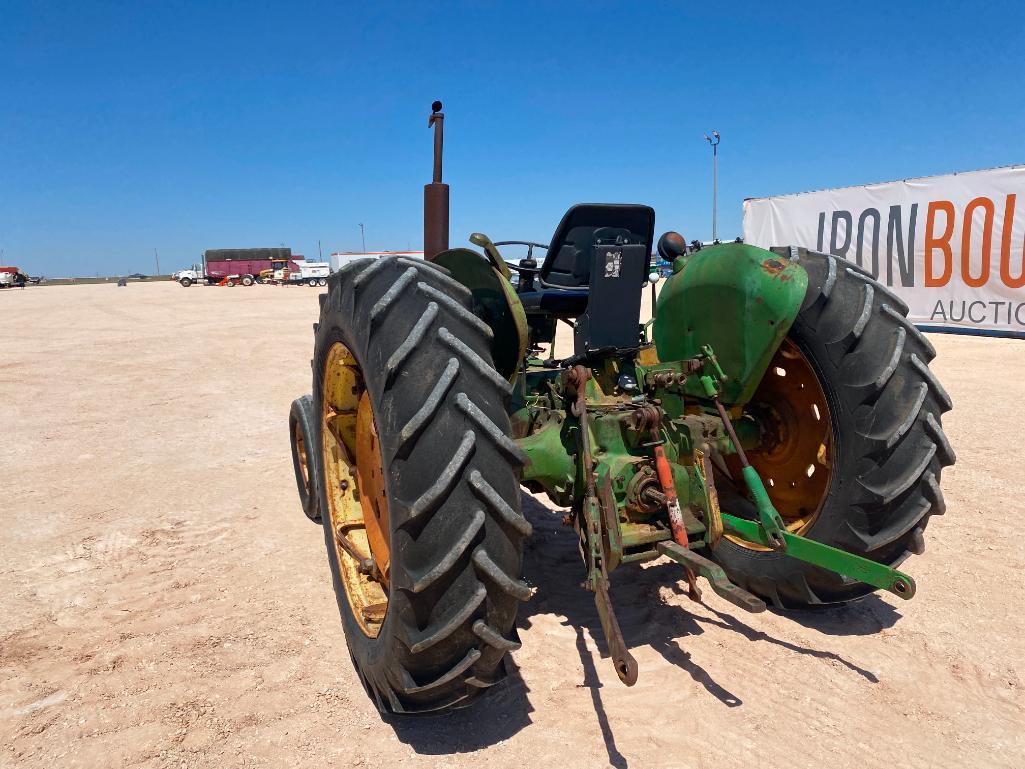 John Deere 1020 Tractor