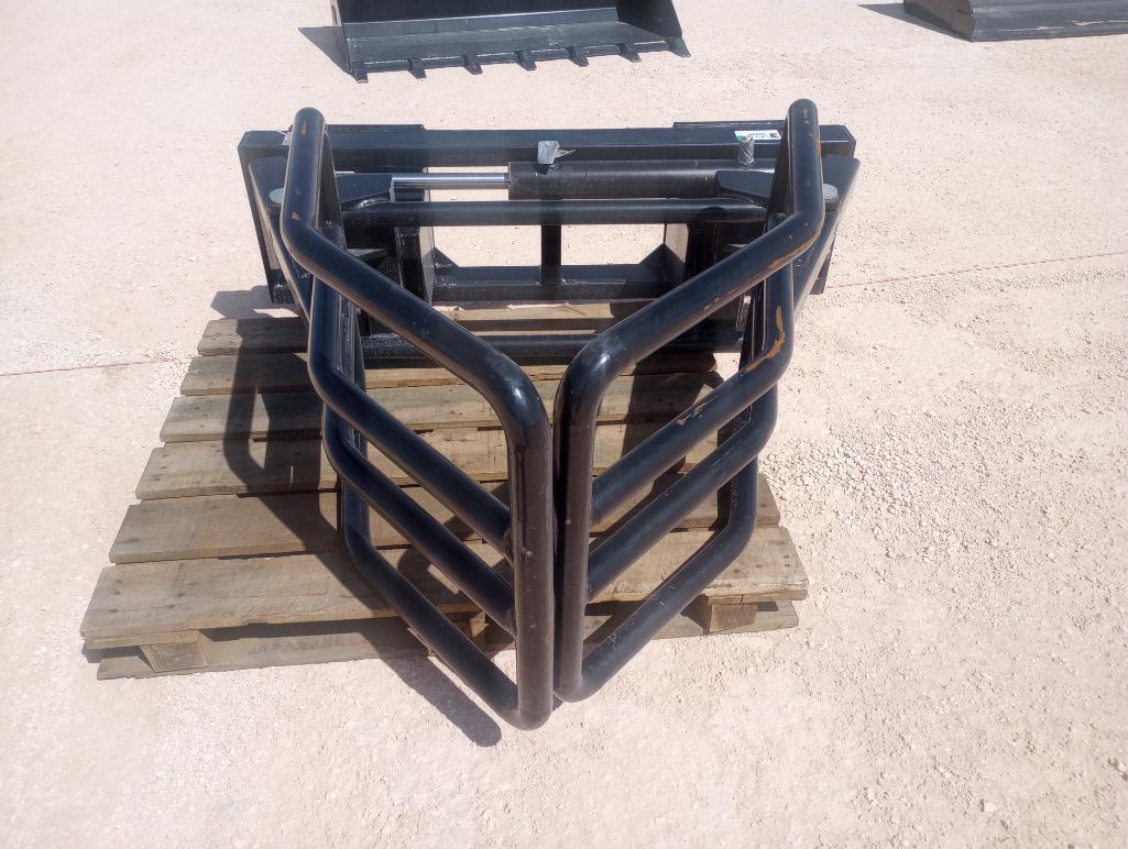 Unused Distributions S-RBG170 Hydraulic Bale Grapple (Skid Steer Attachment)