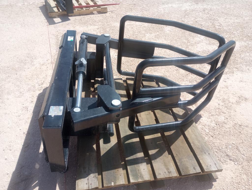 Unused Distributions S-RBG170 Hydraulic Bale Grapple (Skid Steer Attachment)