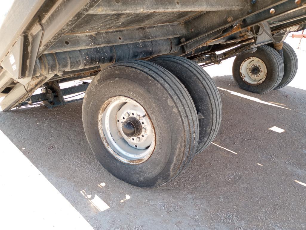 AGCO BA4 Bale Accumulator