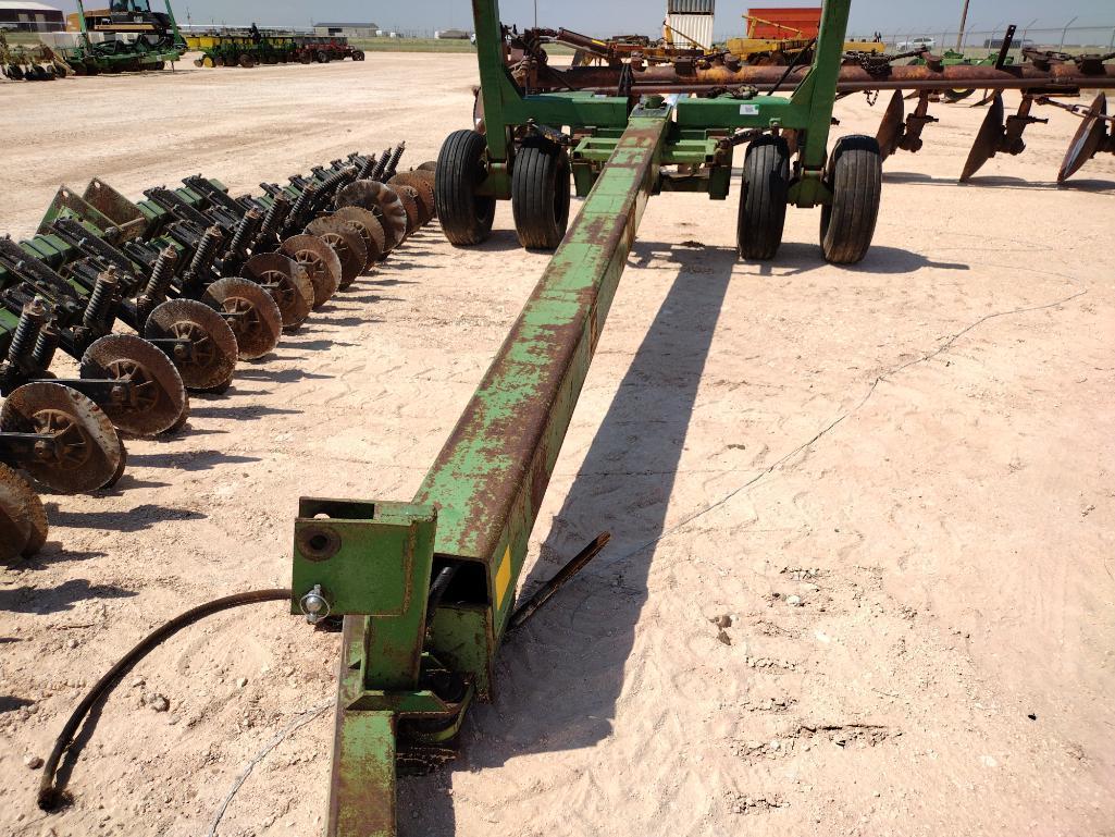 20Ft Great Plains Solid Stand