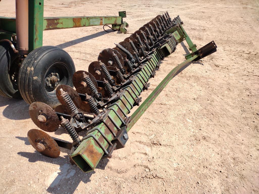 20Ft Great Plains Solid Stand