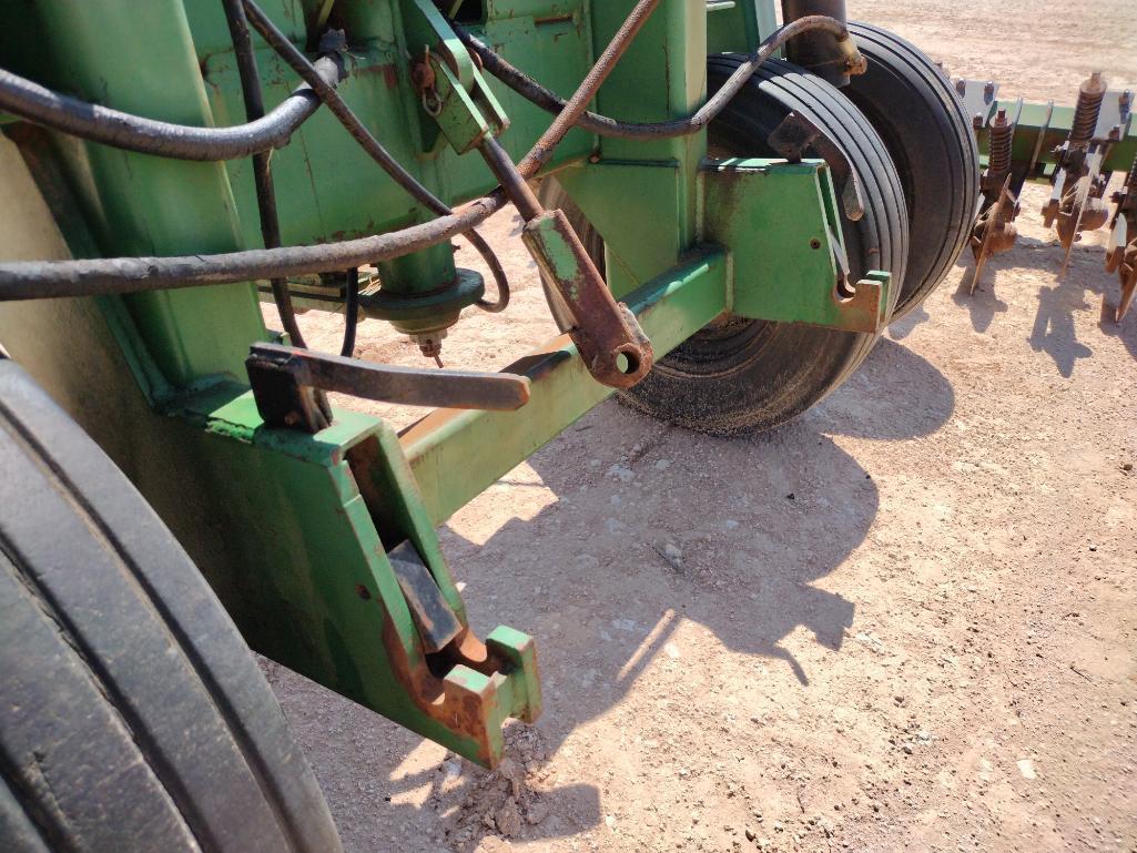 20Ft Great Plains Solid Stand
