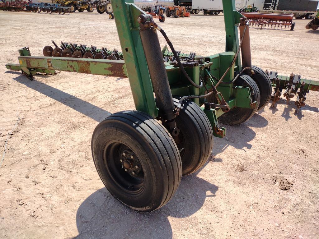 20Ft Great Plains Solid Stand