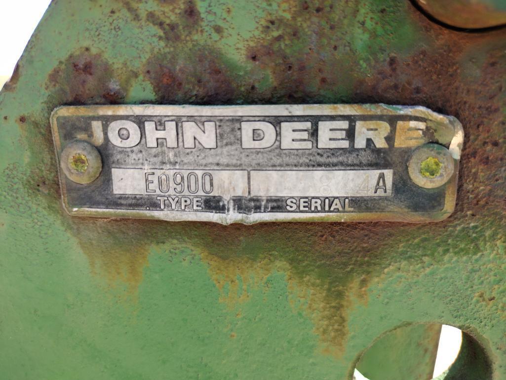 John Deere E0900 7 Shank Ripper
