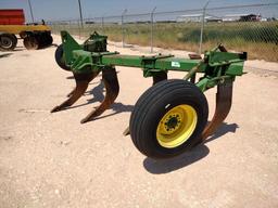 John Deere E0900 7 Shank Ripper