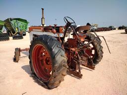Farmall 560 Tractor
