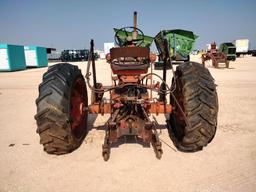 Farmall 560 Tractor