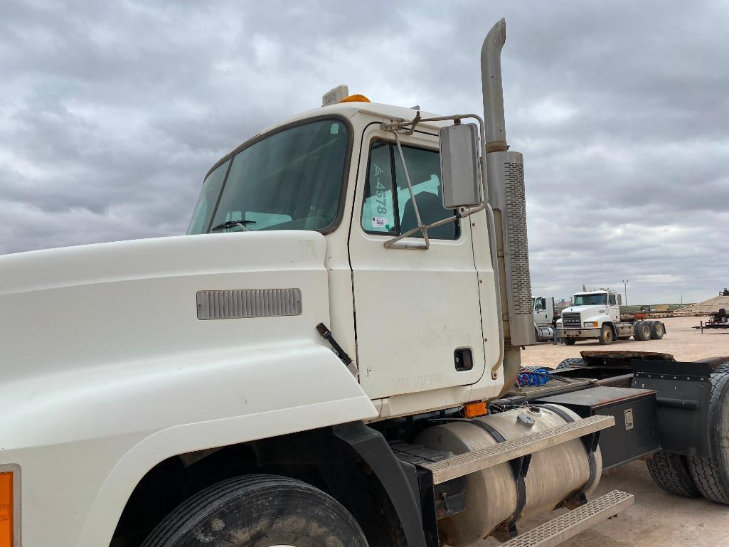 1999 Mack CH613 Truck Tractor