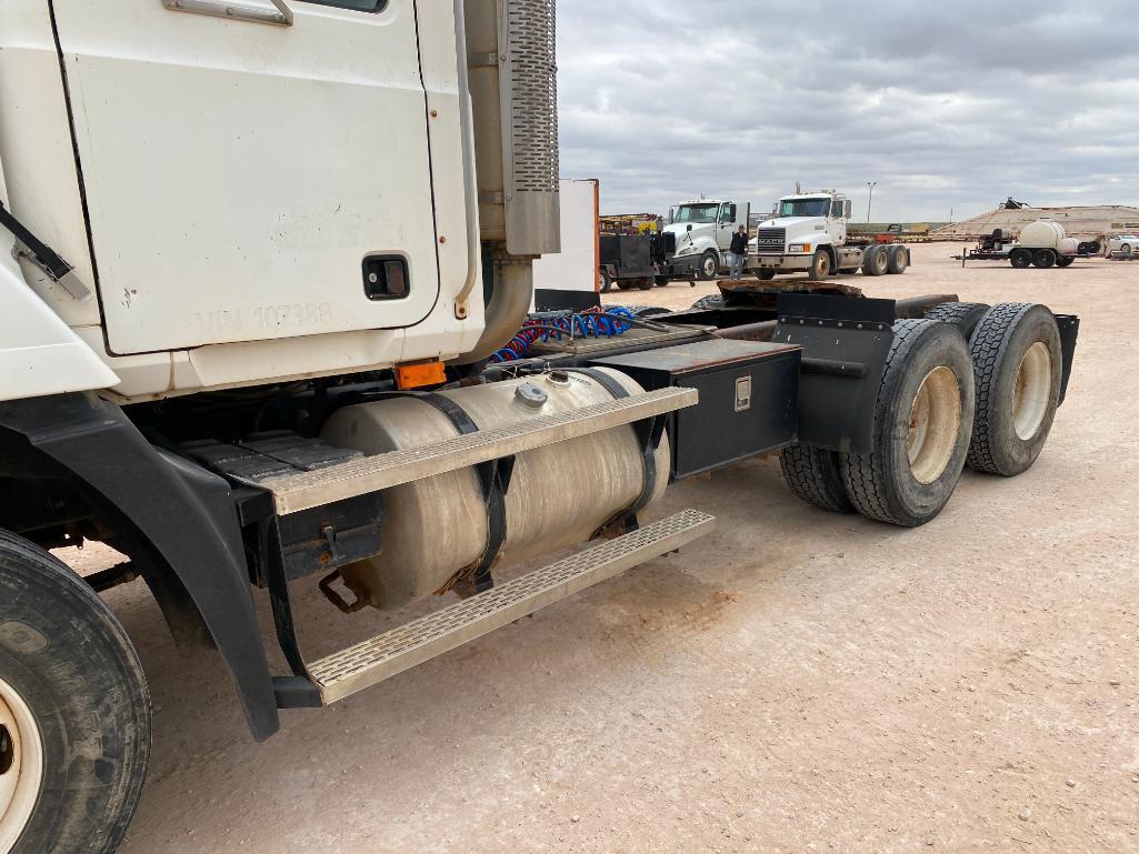 1999 Mack CH613 Truck Tractor
