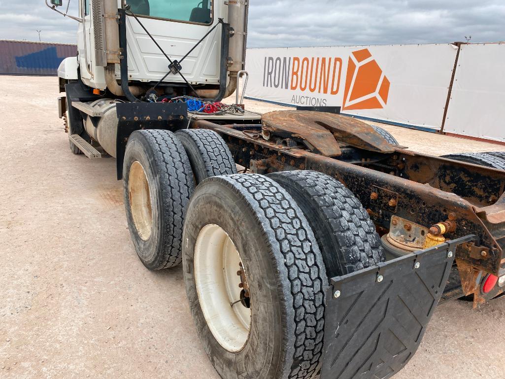 1999 Mack CH613 Truck Tractor