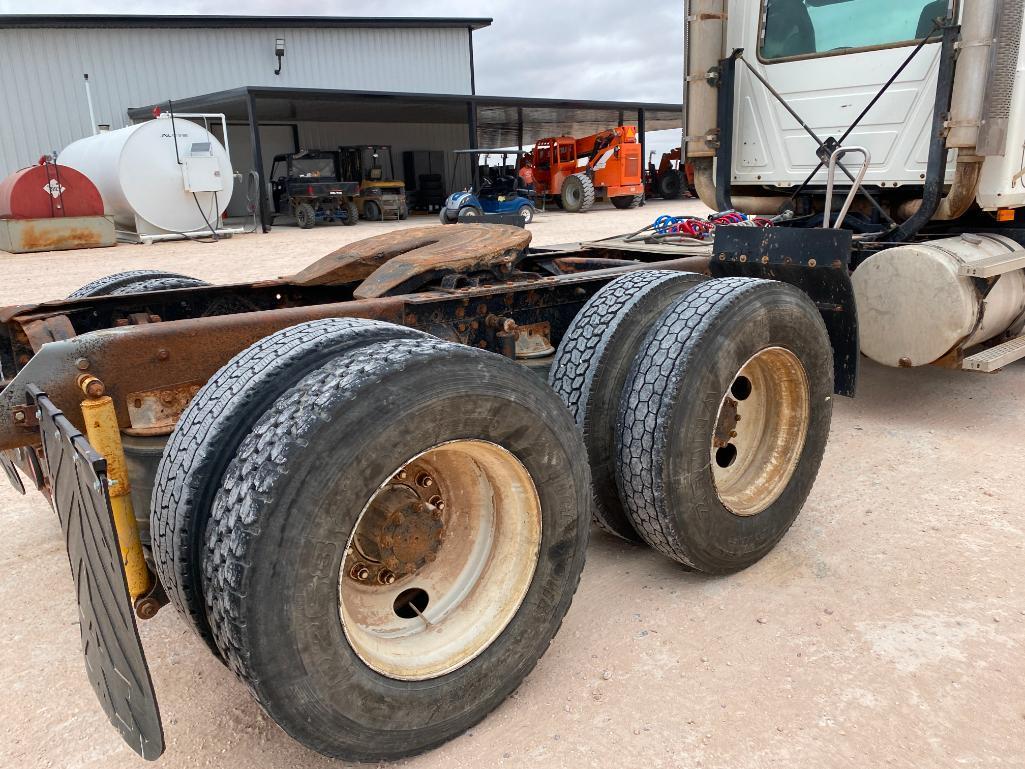 1999 Mack CH613 Truck Tractor