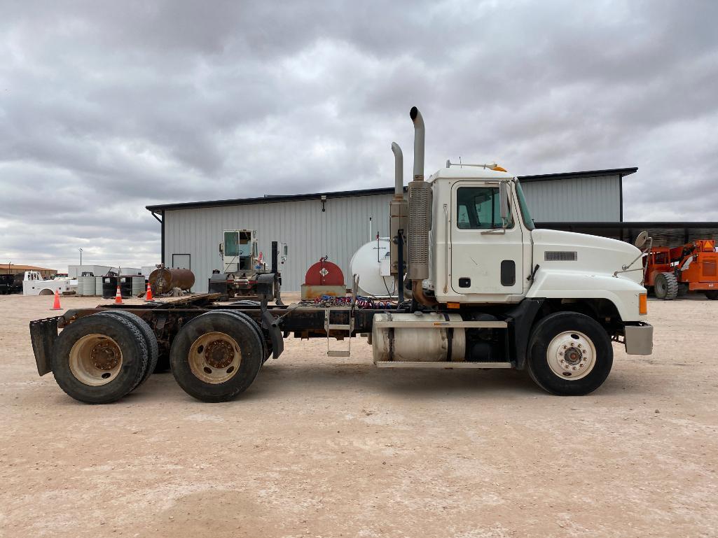 1999 Mack CH613 Truck Tractor