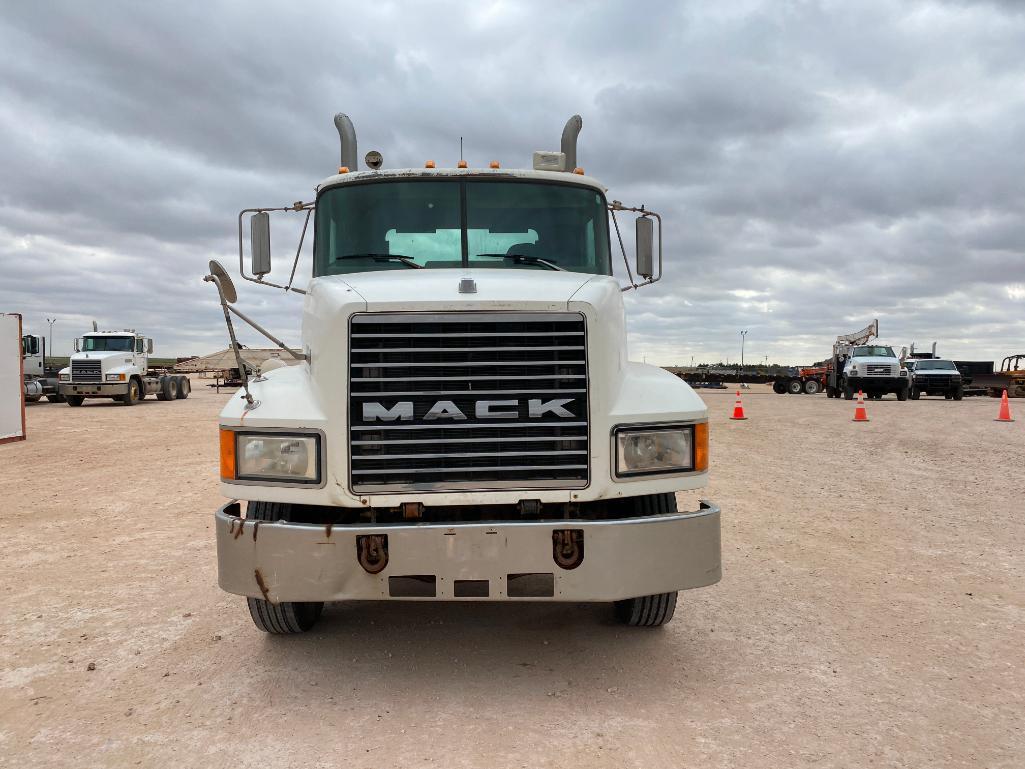 1999 Mack CH613 Truck Tractor