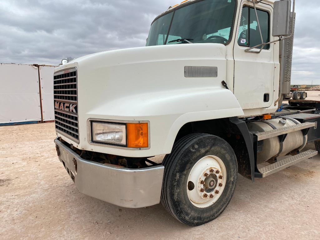1999 Mack CH613 Truck Tractor