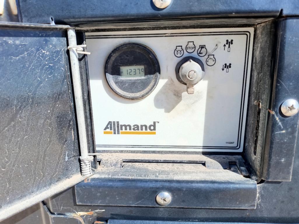 2019 Allmand Night-Lite V-Series Light Tower