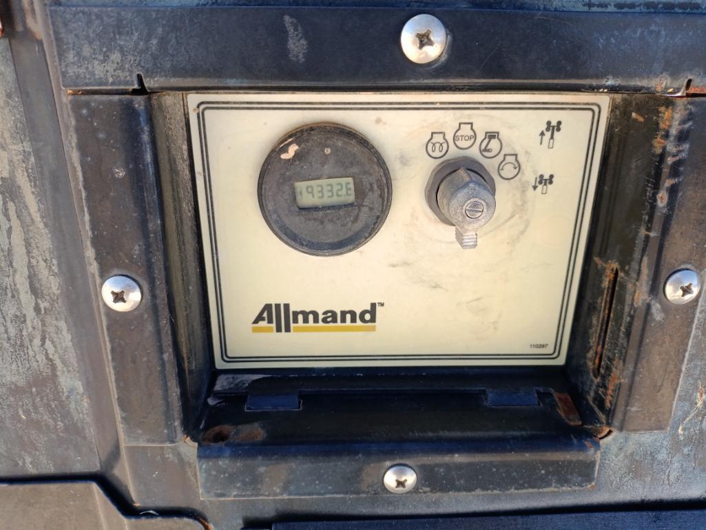 2019 Allmand Night-Lite V-Series Light Tower