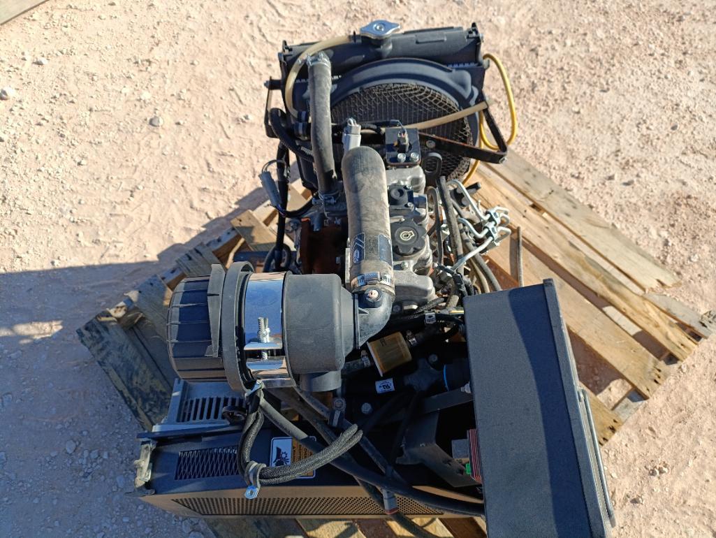 3 Cyl Perkins Diesel Engine w/Generator