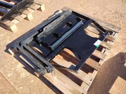 Unused 36'' Mini Universal Fork Frame V2 w/42'' Forks
