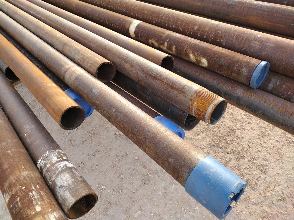 Approx (25) Joints of 4 1/4'' & 5 1/2'' Steel Pipe