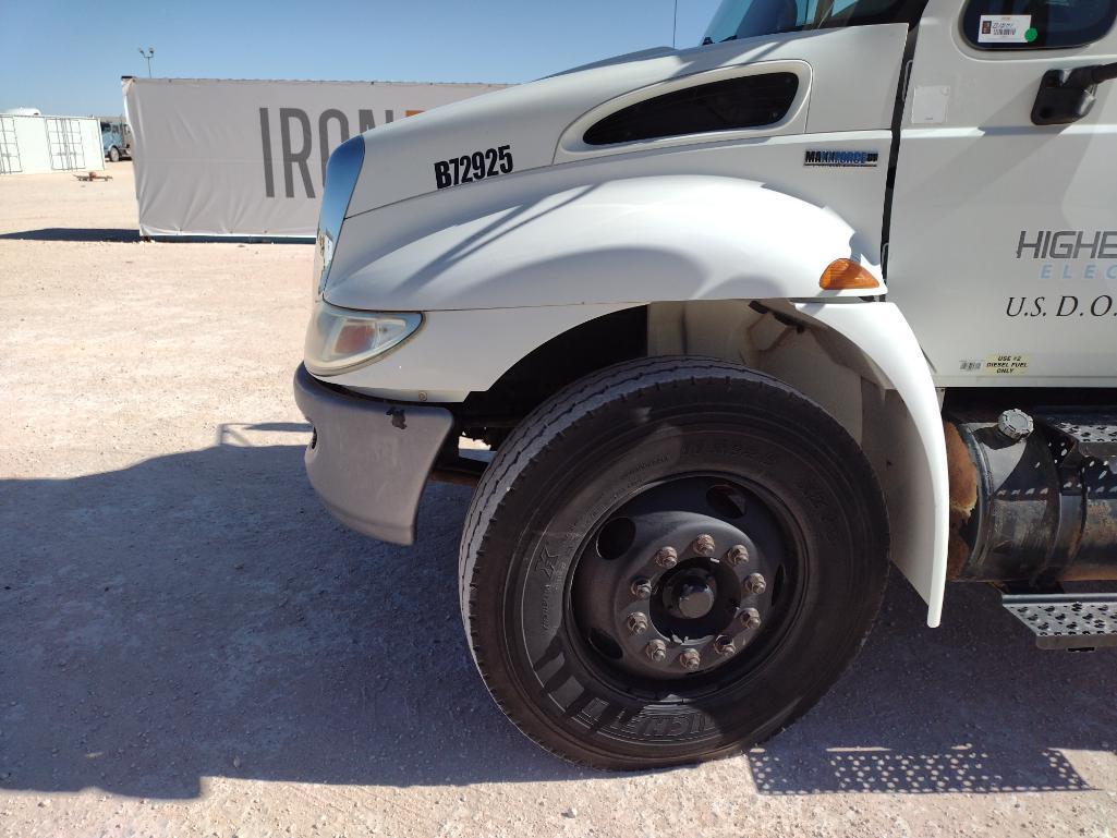 2008 International DuraStar 4300 Bucket Truck