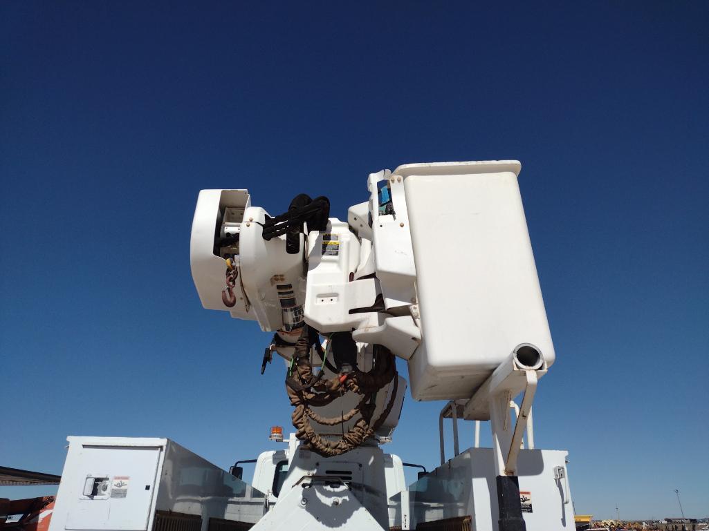 2008 International DuraStar 4300 Bucket Truck