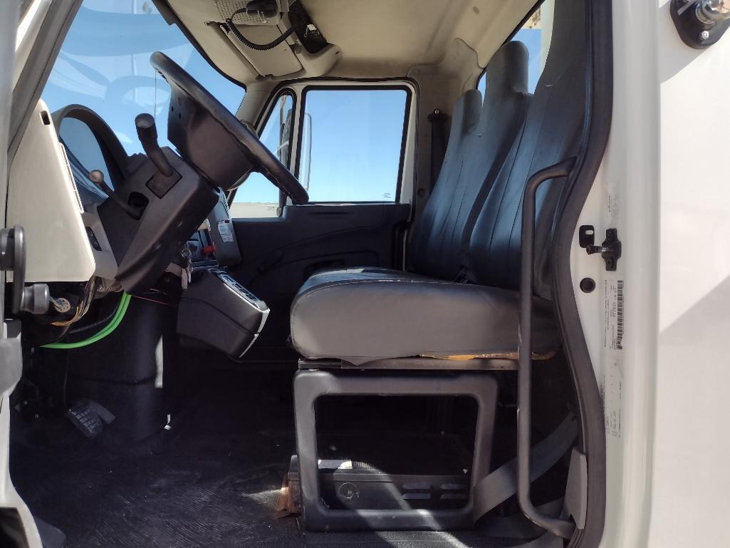2008 International DuraStar 4300 Bucket Truck